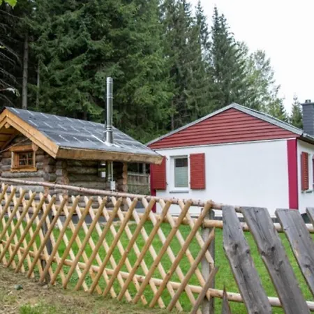 Erzgebirgsidyll Breitenbrunn - Waldhaus Дом отдыха *